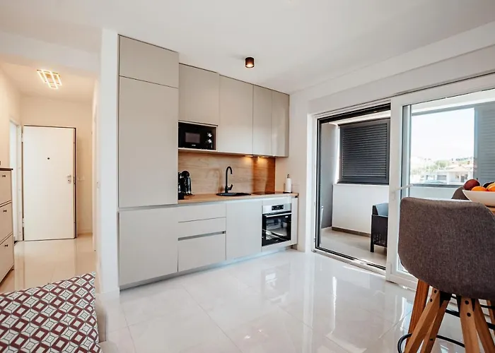Apartment M&A
