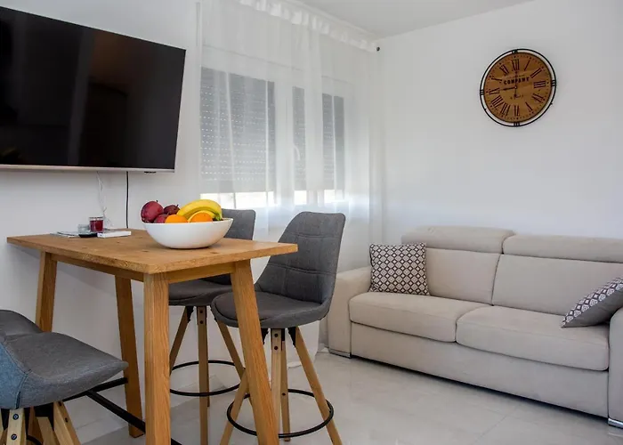 Apartment M&A